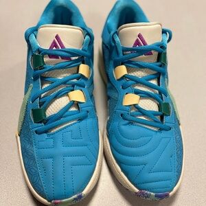 Men's Giannis Antetokounmpo Nike Blue Zoom Freak 5 Low Top Shoe